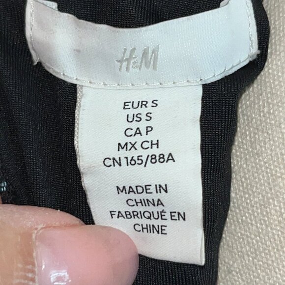 H & M Black & Silver Giant Sequin Long Sleeve High Neck Swing Dress EUC Small - Picture 13 of 16